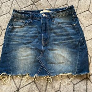 daytrip denim skirt